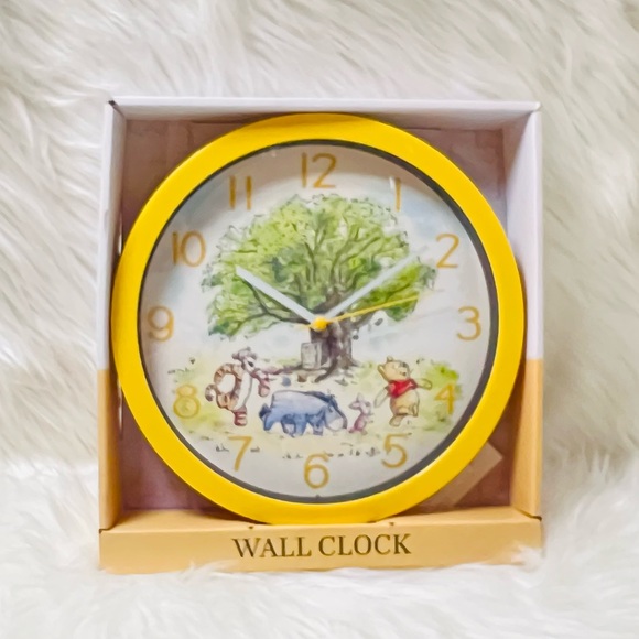 Disney Accessories - Winnie Pooh Wall Clock